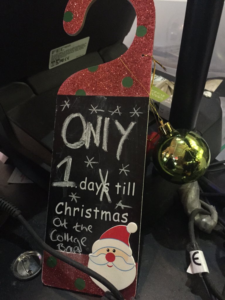 UniOfGalwaySU's tweet photo. Happy Christmas Eve NUIG! After party wristbands on sale today in SU 10am-5pm, 12-3pm Eng Building. 1-2pm Smokeys €5 https://t.co/Le8dokxtk1