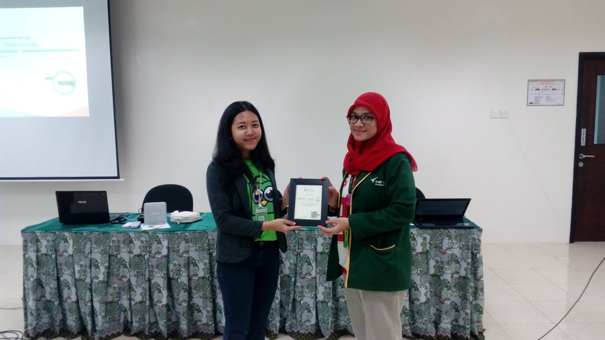 tokopedia's tweet photo. Yeaay! Selesai sdh #TopMeetUp brsm tmn2 @KalbisInstitute terimakasih dan sampai ketemu lg teman2 https://t.co/D3XFy2OU3Y
