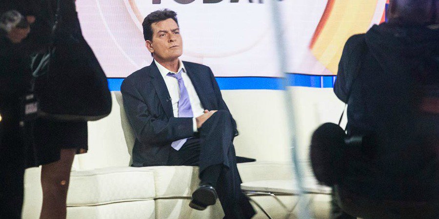 Hollywood nel panico: Charlie Sheen soffre di HIV.