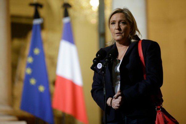 lesinrocks's tweet photo. Nicolas Lebourg: “Daesh fait quasi naturellement la campagne du FN”  https://t.co/WMBSym7Bub https://t.co/ZgzxbxFBKj