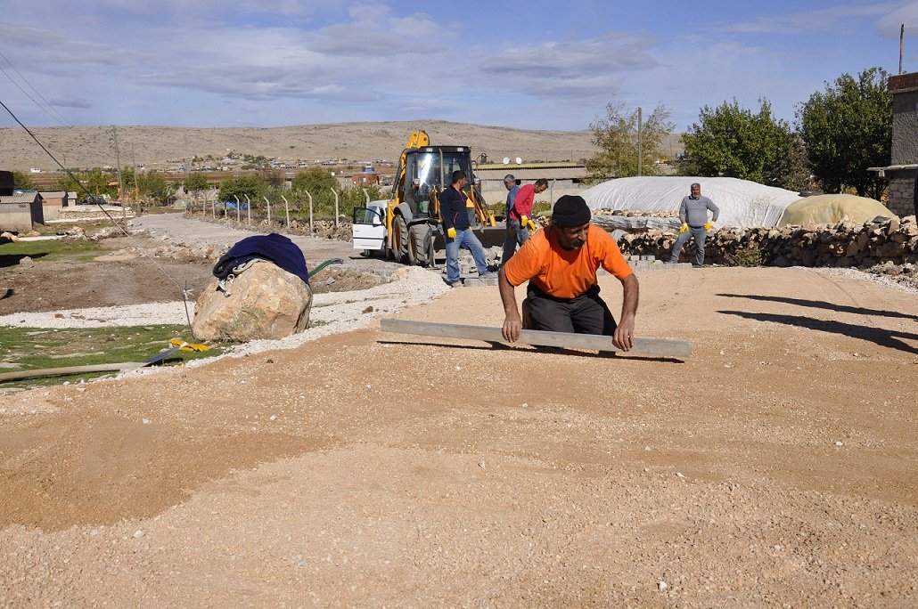 BELEDİYEMİZ 240 BİN METREKARE PARKE DÖŞEDİ
facebook.com/Ergani-belediy…