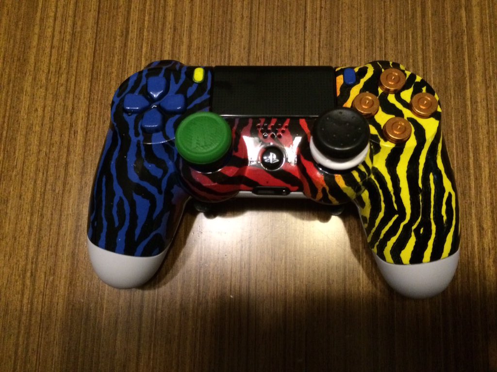 TOicADModz's tweet image. Mezclas de color @KontrolFreek mix By @TOicADModz