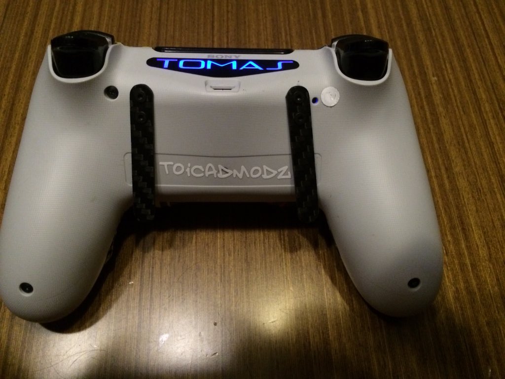 TOicADModz's tweet image. Mezclas de color @KontrolFreek mix By @TOicADModz