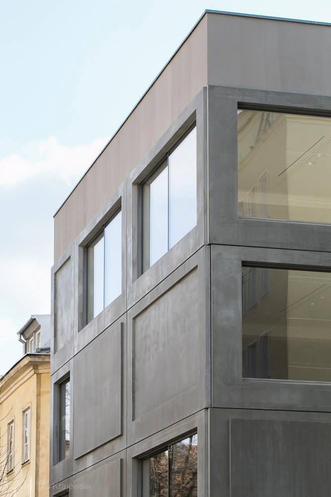 _materialistick's tweet photo. Foksal Gallery Foundation - Stunning, large #UHPC Ductal® panels 720 x 350 with 4cm thickness! #morethanconcrete https://t.co/vQzkUCj1ds