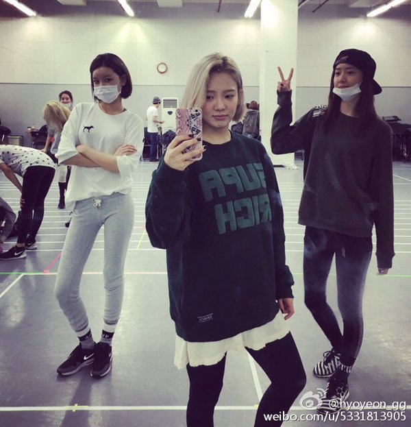 Dancingqueen_GG's tweet photo. 소녀시대 콘서트 연습중!! 
#3daystillphantasia https://t.co/7cyP2rEY6N