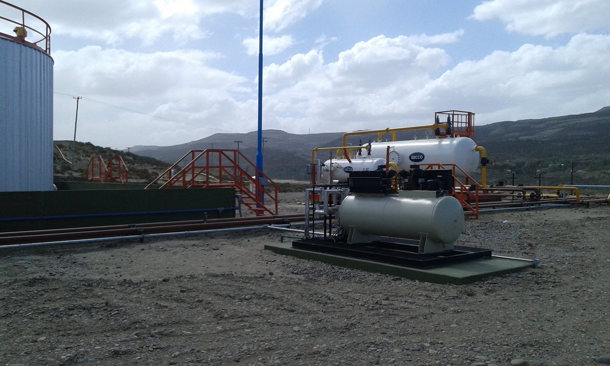 salazaroil514's tweet photo. Lo aprendido en clase a ponerlo en práctica. . INDUCTION CAMP @Tecpetrol #TUIC2015 #segundacamadatuic https://t.co/UOOyGUT0EV