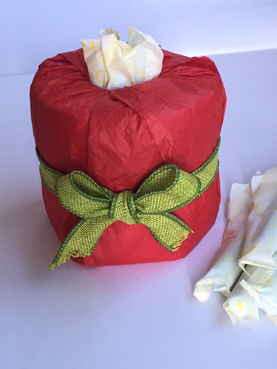 GirlGoneMom's tweet image. .@Costco Easy to make DIY wrapped toilet paper / tampax holder #hostinghacks #ad goo.gl/o3SSPW