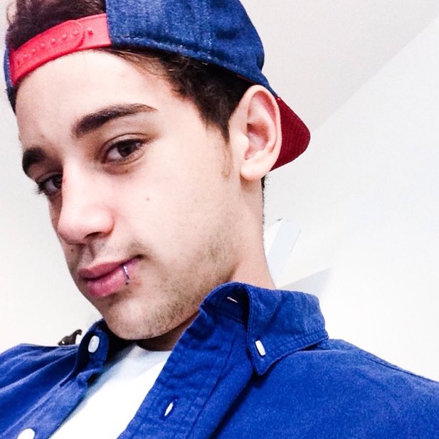 whtweloveabout's tweet photo. Snapbacks https://t.co/5E59egWyWZ