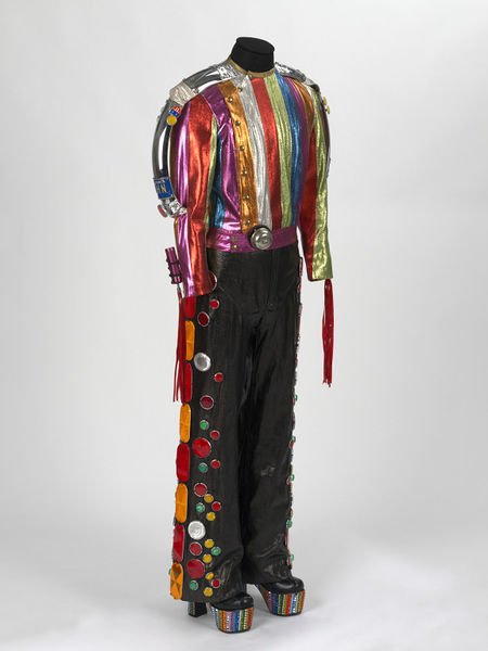 V_and_A tweet picture