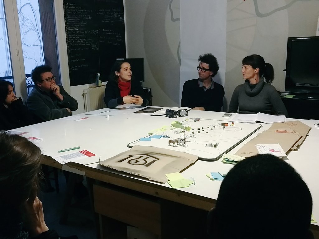 laMYNE_'s tweet image. #tilios #tierslieux #aro typologies de lieux: #fablab #makerspace #hackerspace