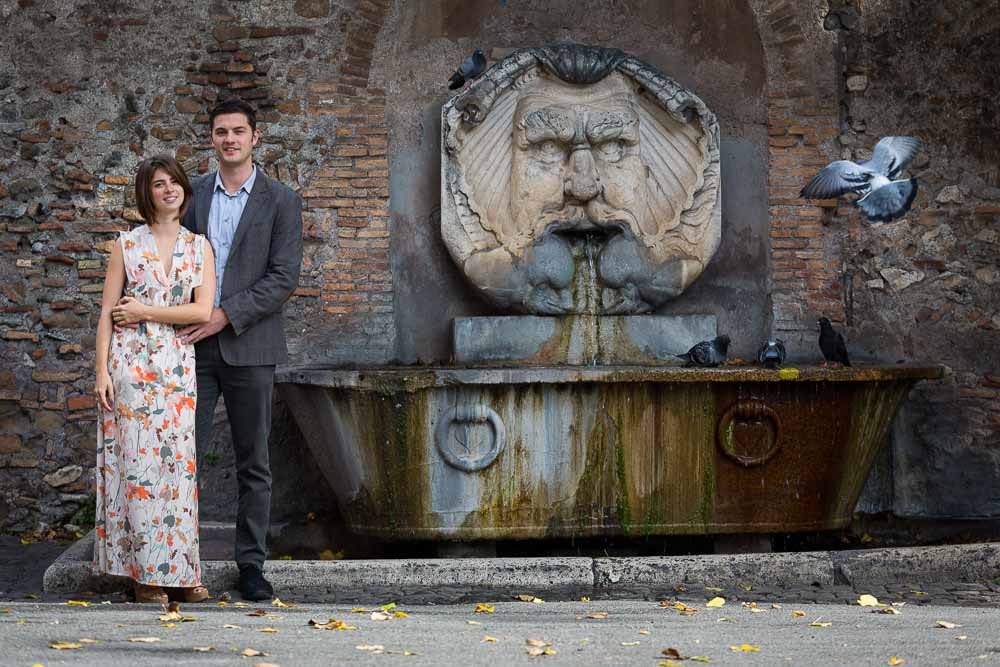 andreamatone's tweet image. #Engagement session photo shoot with landing pigeon! andreamatone.com/e-session-phot… #engagementstory in #Rome Italy