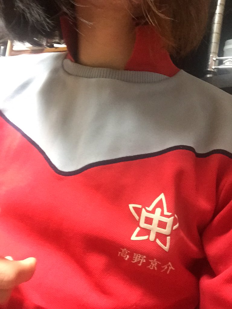 ジャージのダサさ選手権でもあったら盛岡市立上田中学校はかなりレベル