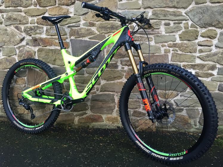blazingbikes's tweet photo. 2016 @bikeonscott Genius LT700 tuned custom build @Hopetech @invisiFRAME @ShimanoMTB @Renthal_Cycling #custombuild https://t.co/8lDy5nTVJp