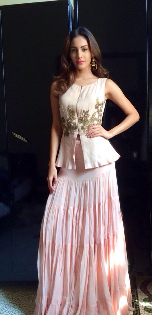 Bornalii Caldeira (@bornaliic) on Twitter photo <a href="/AmyraDastur93/">Amyra Dastur</a> looking her pretty self in a blush #SukritiandAakriti ensemble & #Loupeindia earrings <a href="/FashConsulate/">FashionConsulate</a> <a href="/AmyraDastur93/">Amyra Dastur</a> looking her pretty self in a blush #SukritiandAakriti ensemble & #Loupeindia earrings <a href="/FashConsulate/">FashionConsulate</a>