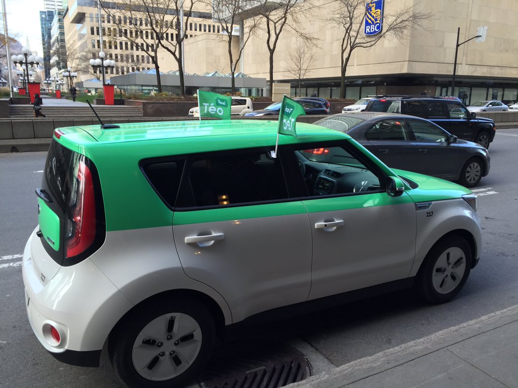 JMNahas's tweet photo. Voici les taxis de l'avenir. #teotaxi #Montréal #électriques https://t.co/K1k5gSq3YJ