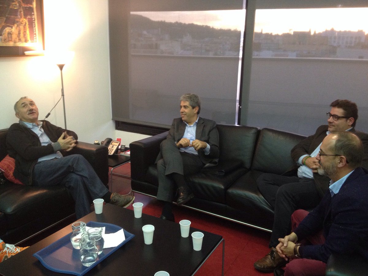 Reunits amb Josep Maria Àlvarez, secretari general d'<a href="/ugtcatalunya/">UGT de Catalunya</a>. <a href="/carlescampuzano/">carles campuzano</a> <a href="/miquelescobar/">Miquel Àngel Escobar Gutiérrez</a>