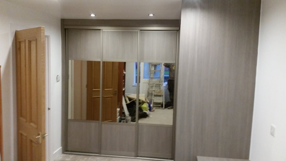 Richard Hunt On Twitter Some Fitted Corner Sliding Wardrobes