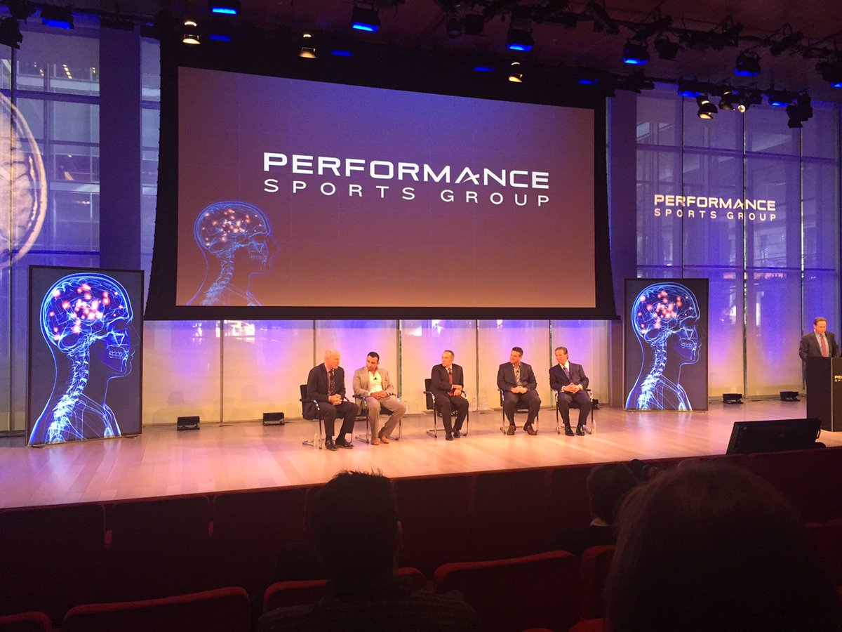 konkussioninc's tweet photo. @BauerHockey Press Conference: @drneilankkjha on a panel w/ @DrJulianBailes,@gregmyer11,@CharlesTator,&amp; Mark Messier https://t.co/1MS2dujWsQ