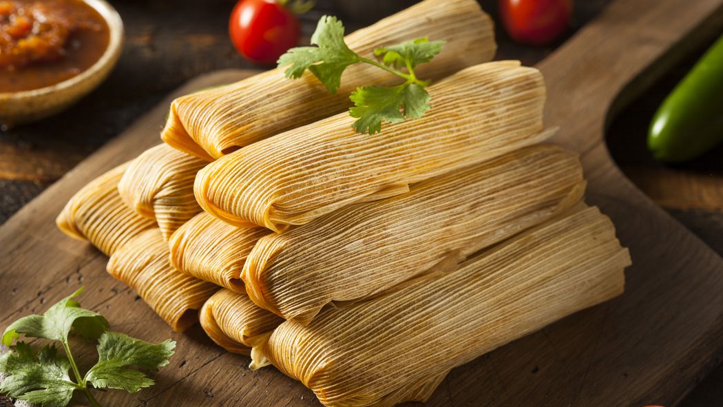eaterla's tweet photo. Hundreds of illegally trafficked tamales destroyed at LAX https://t.co/eMpKK0XEb7 https://t.co/K1EIBa5Gim