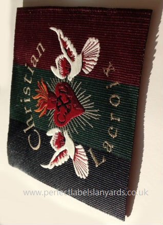 perfectlabels's tweet image. Shimmering Metallic Woven Labels. Read more perfectlabelslanyards.co.uk/shimmering-met… #MetallicLabels