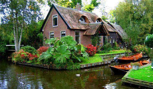 TheWorldNeeds_'s tweet photo. Giethoorn, Holanda. https://t.co/drTFEEaJuB