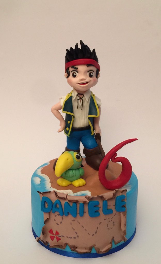 TortaExpress's tweet photo. Jake the pirate cake topper #caketopper #cakedesign #bari #tortaexpress #fondant #figure #jakethepirate https://t.co/HE9XTd5mhK