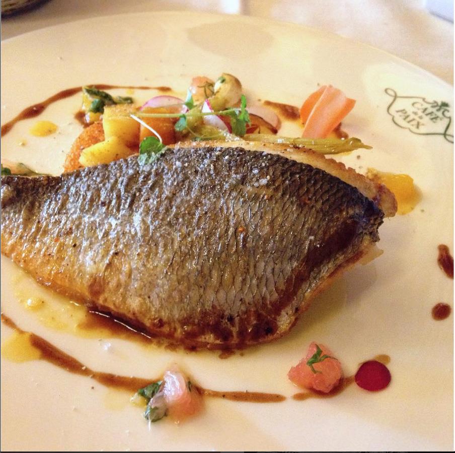 ICCafedelaPaix's tweet photo. Envie d'un plat léger et diététique? #regram @missiecindz @cafedelapaixparis #LoveCDLP https://t.co/RfibCjmkX6