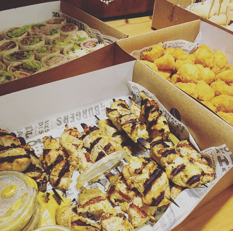 AbdnCommsGroup's tweet photo. Thanks to @SoAberdeen for the fantastic catering for our @EnergyVoiceNews event last night. Very tasty indeed!🍴 https://t.co/vlAWuJhkUH