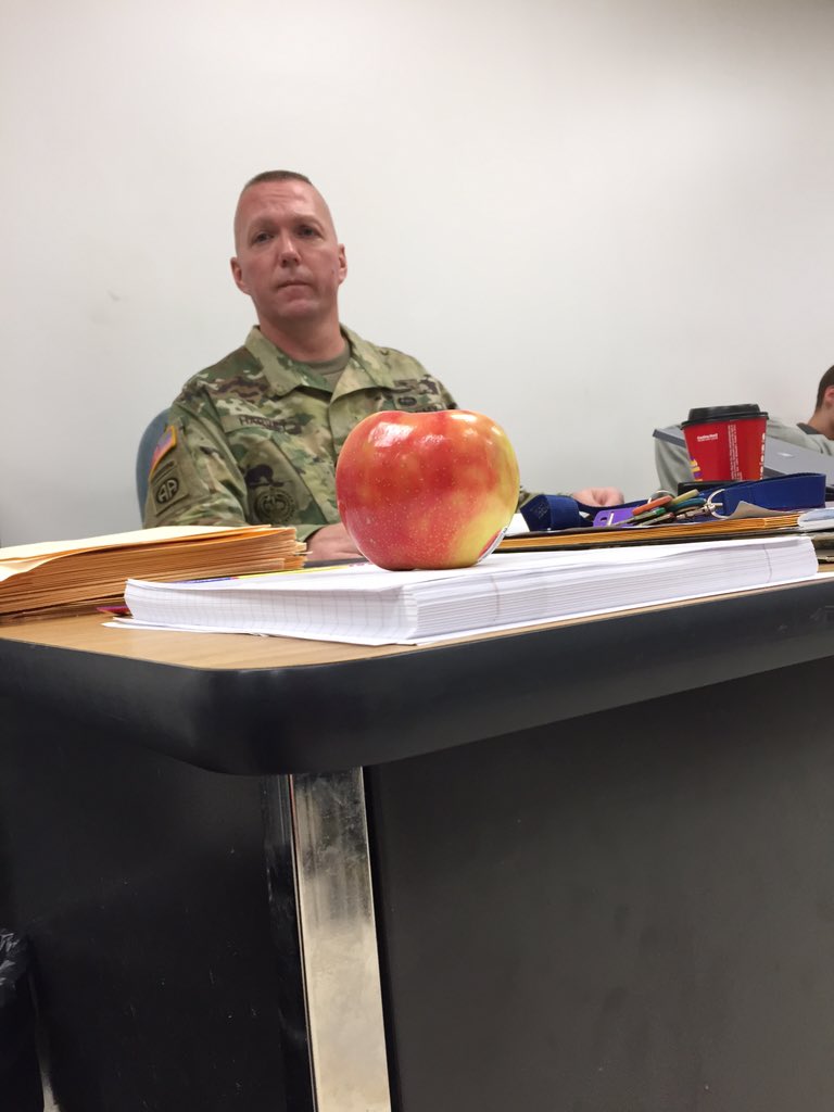 Trevorhensley27's tweet photo. @SWVLProject an apple a day!
@SWVLProject #SWVLRivalryweek
#SWVLLogan https://t.co/DRCFAGVv0F