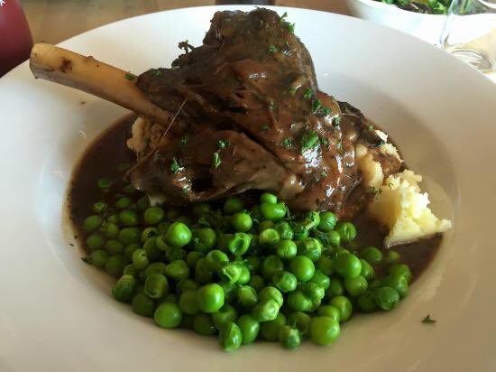 THaywain's tweet photo. Did you know we serve lunch every day? For some homely traditional tasty cooked meals you can't beat the Haywain 🍴 https://t.co/ru52YVFArH