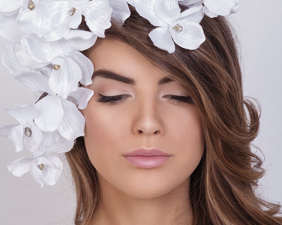 Follyhouse tweet media