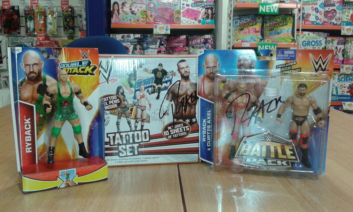 EntertainerToys's tweet photo. We're giving away WWE goodies signed by Ryback! RT this tweet before Friday 9am to win @WWEuk @Ryback22 https://t.co/qrDHmBRBvh