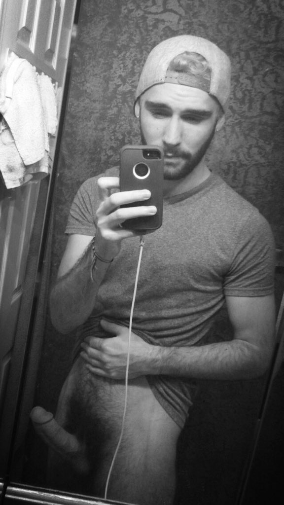 anthoni_hardie's tweet photo. So hard!!! Who wants to release my load for me? And where do you want it? 😜 https://t.co/IHudrdXxUQ