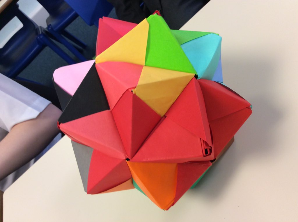 RanelaghMaths's tweet photo. Great effort at origami club today #origami #mathsmodels https://t.co/aa9JNlAR8q
