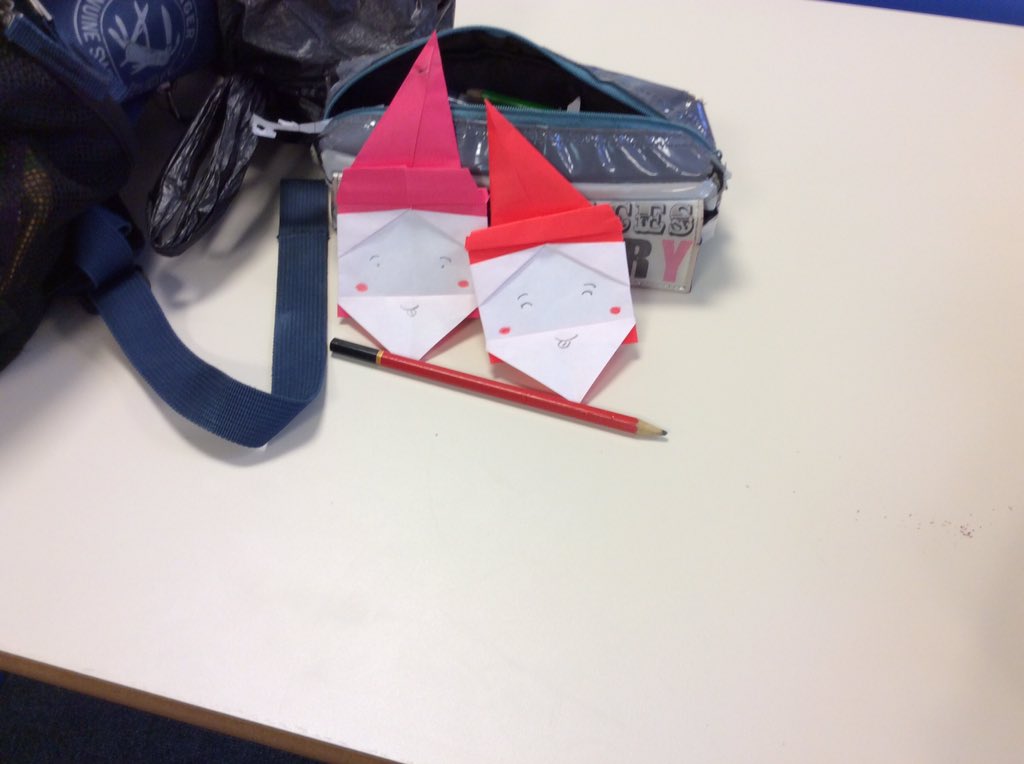 RanelaghMaths's tweet photo. Great effort at origami club today #origami #mathsmodels https://t.co/aa9JNlAR8q