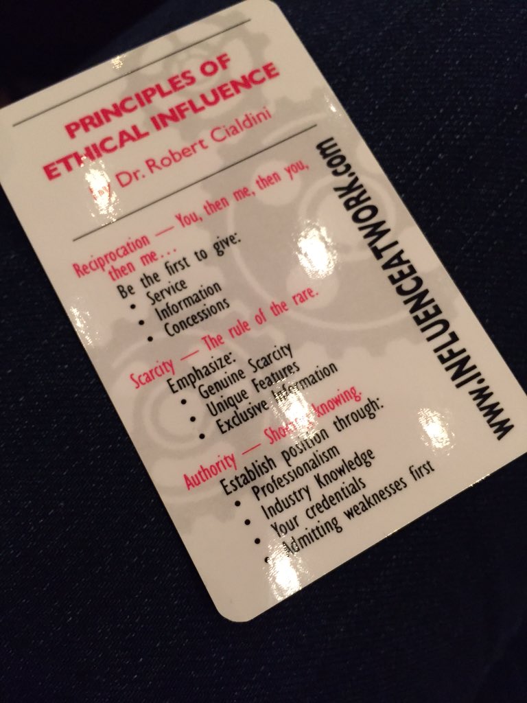 Marissafeel's tweet photo. @RobertCialdini @brandweekist #BrandWeek2015 https://t.co/3BNTgzn9Xv