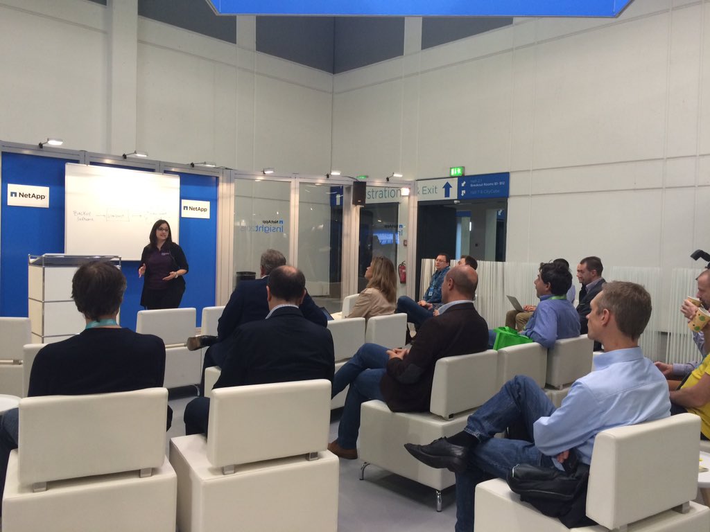 MadelineG331's tweet photo. @RachelDines rocks!!! #NetAppInsight #InformandDelight #InsightCentral #AltaVault #BacktotheCloud #DataFabric https://t.co/uCjlpYacLx