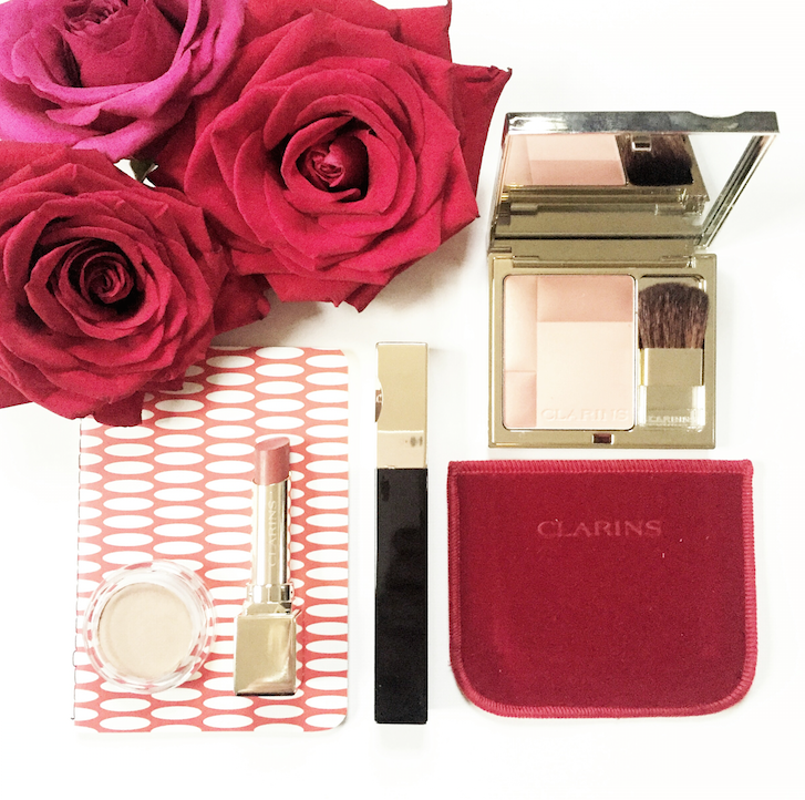 davelackie's tweet photo. Here is our next #clarinsbeauty giveaway! Win this set! To enter, follow @davelackie &amp; RT @ClarinsCanada https://t.co/23hDcmZjKA