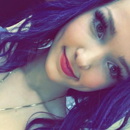 AnaGomez005's tweet photo. Q mona @DoveCameron https://t.co/IW44jdLwUh