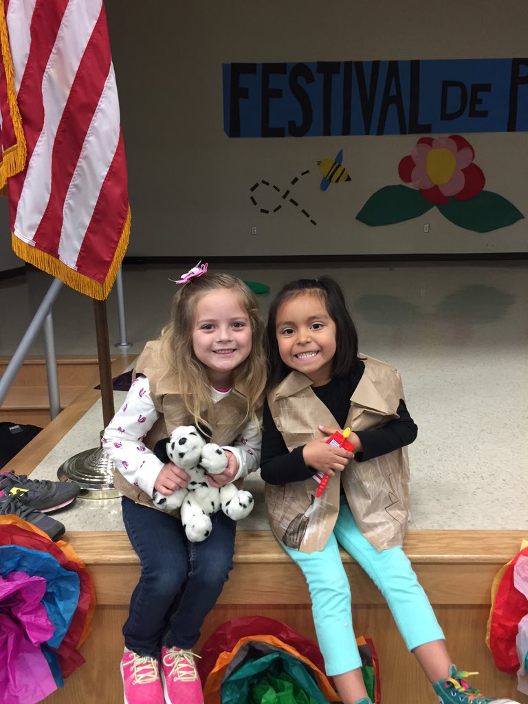 Reed_Elem's tweet photo. Kinder sharing our careers!  #PBL https://t.co/Mfw2WiuD30