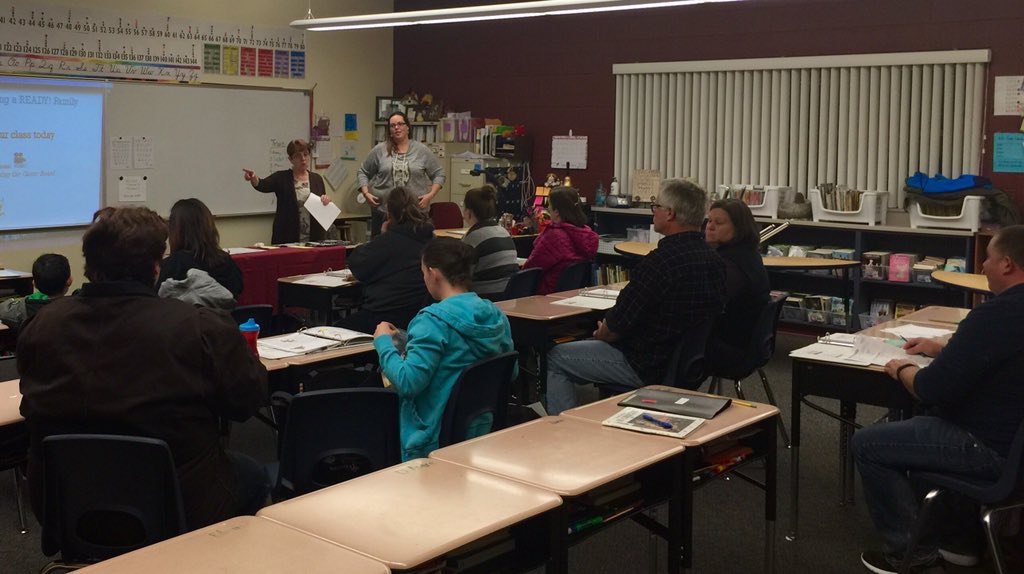 DebraLaing1's tweet photo. .@READYforKindy @UnitedWay_scid   Parent workshop at Wendell Elementary School! #earlyeducation #playpurpose #read20 https://t.co/giIlLdIcZG