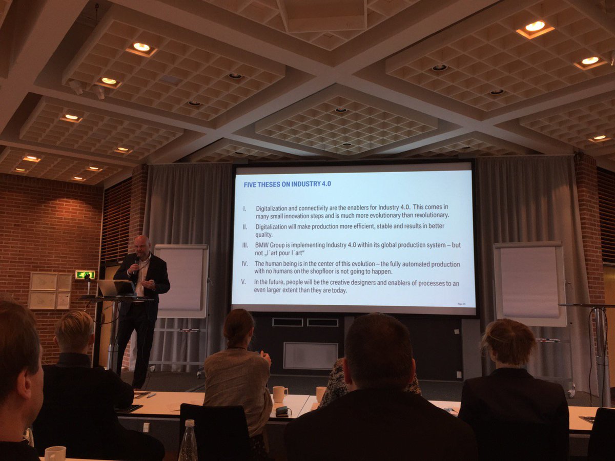 PLINTHIT's tweet photo. Getting informed about the newest trends of Industry 4.0. We keep production in Denmark. #nyprodDK #PLINTHIT. https://t.co/UQTZyPczYd
