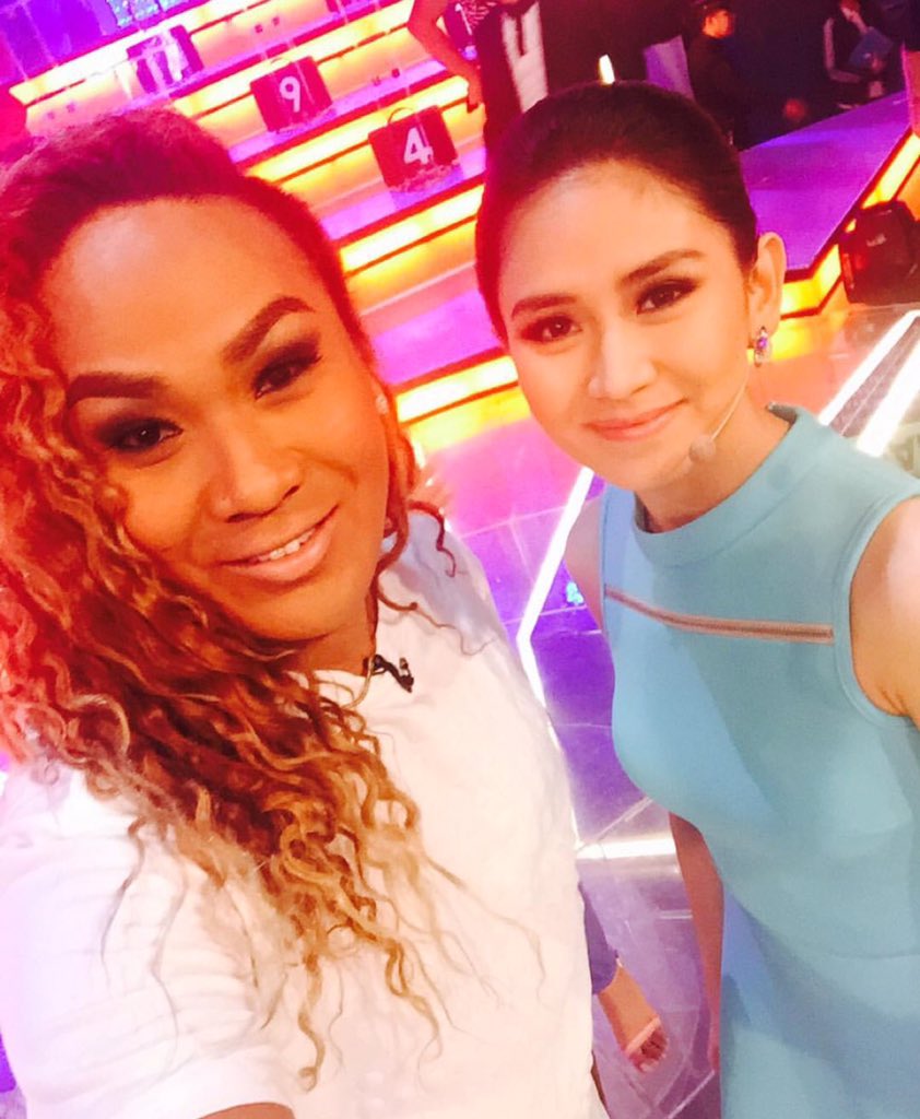 ssuperSG's tweet photo. Yay! @JustSarahG negi_ggv's photo https://t.co/NDShCXWT9B https://t.co/DOCuoHDOPn