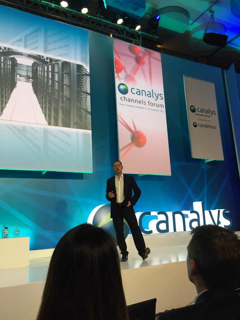 marzolou's tweet photo. Steve Brazier, CEO de #Canalys la crisis en LATAM y las oportunidades para TI @CanalysForum #CRECIC #latam https://t.co/WZMAWYs2we