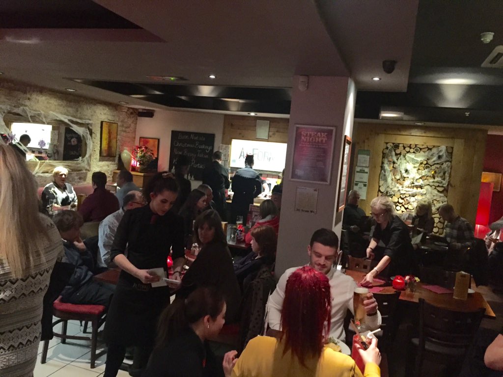 AlfornoItalian's tweet photo. Lovely busy night last night, they've clearly heard about our food! #darlobiz #teeaside https://t.co/l93DlXO0Ru
