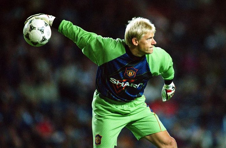 Happy 52nd birthday to Peter Schmeichel who won the league 5 times in 8 seasons at Old Trafford. 