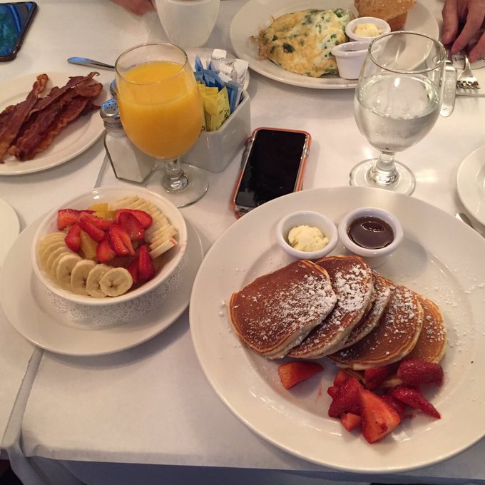 Coma diab&eacute;tico en 4, 3, 2, ..... https://t.co/lLjtiJmUvT<a href="/tag/ny"class="tags"><span>#ny</span></a><a href="/tag/vivam%C3%A9xico"class="tags"><span>#vivam&eacute;xico</span></a>