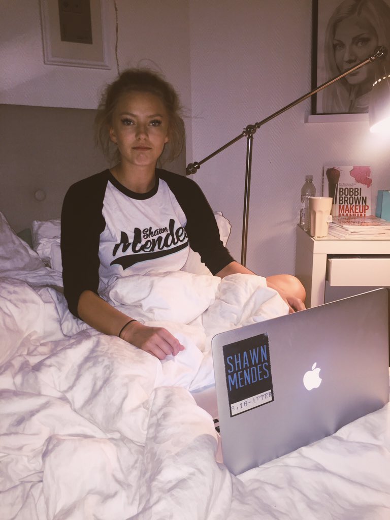 astridsofficial's tweet photo. When you stayed up all night waiting for Shawn and Camila's new song, but it didn't release in your country https://t.co/Gt5QlSBuQo