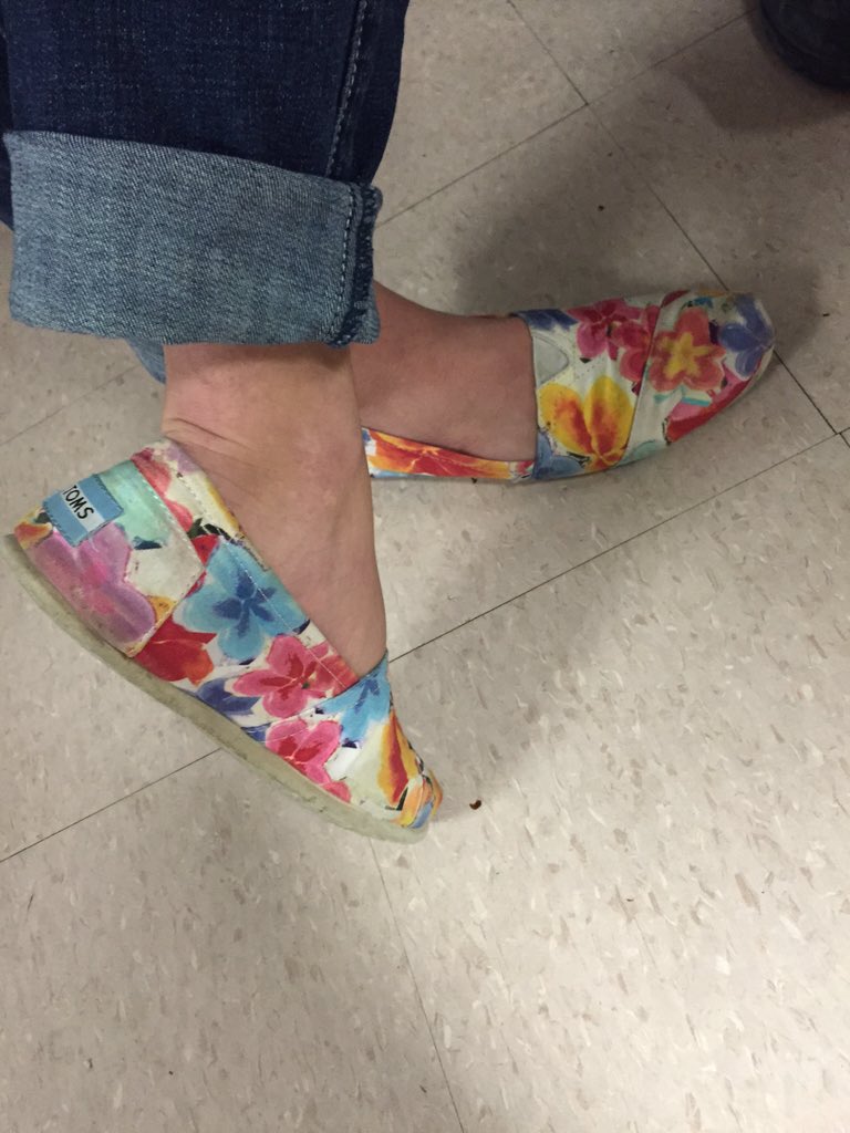 naomimurrayy's tweet image. WHAT ARE THOOOOOSEEEE @StudCoWCSS #wcssbog12 #patternday