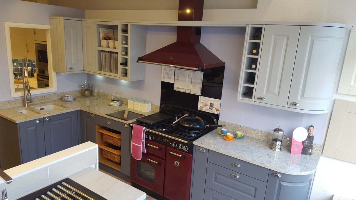 Cannadines's tweet photo. We have a stunning ex-display kitchen for sale. Call on 01825 767628 if you are interested https://t.co/ZT05qc9vSu https://t.co/ezkTXPuPge